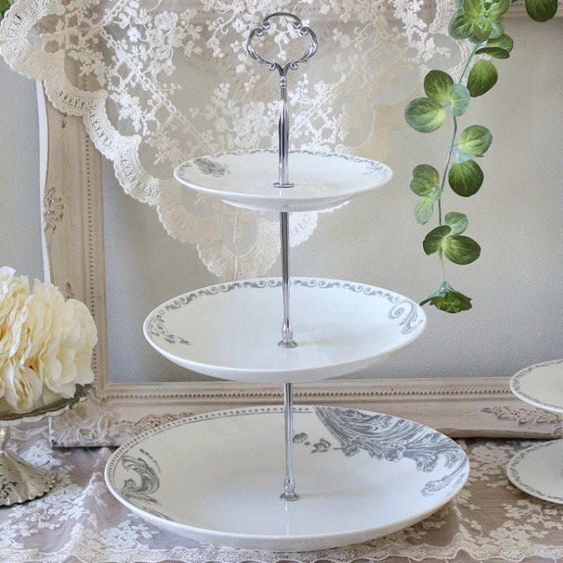 チッペンデールのケーキスタンド 3段 QUEEN ANNE チッペンデールの