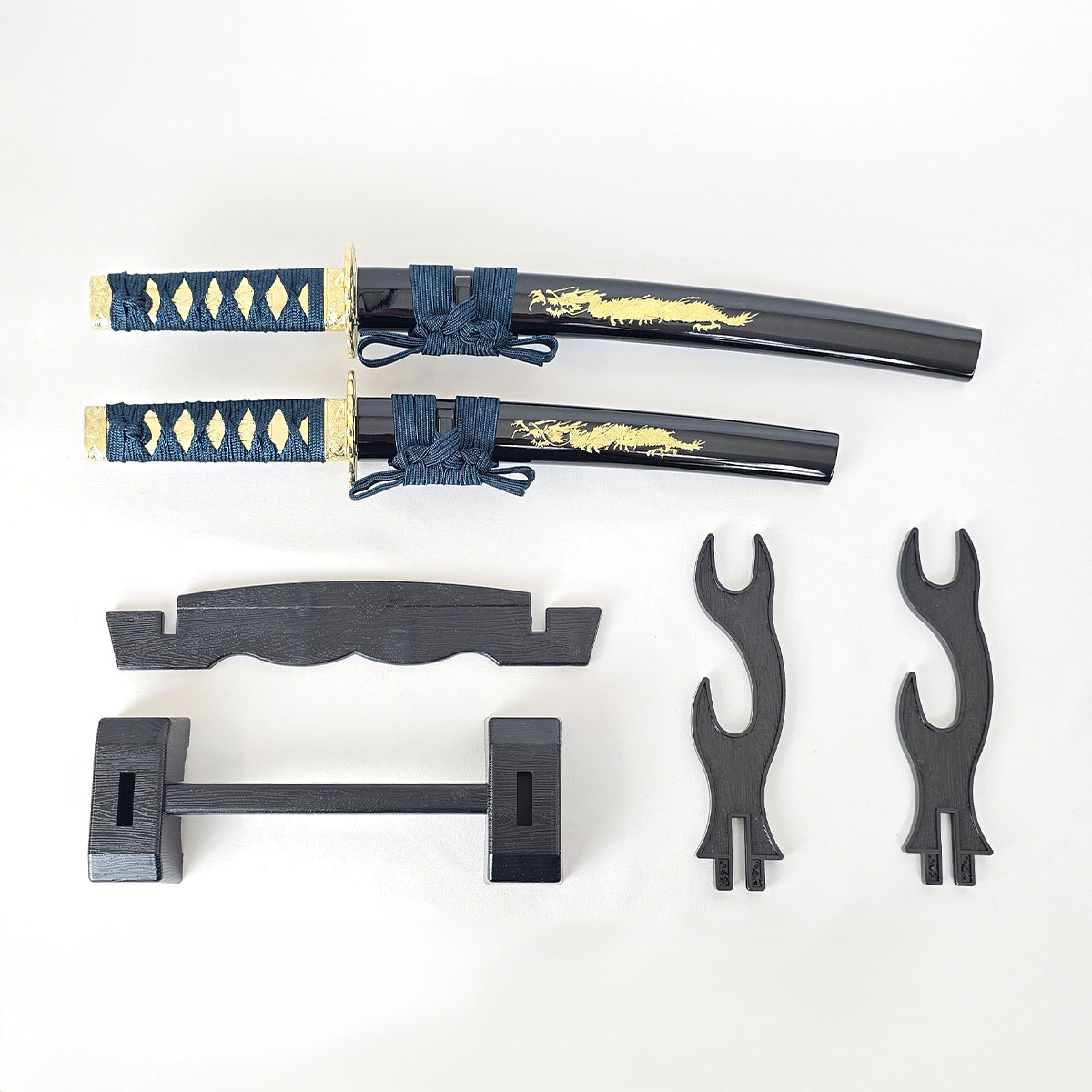 ミニミニ竜3点セット 彫金 紺 刀掛台付 刀身竜彫 模造刀｜【公式