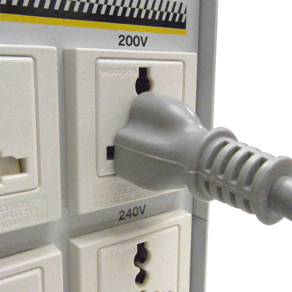 予約受付品】SU-2000-DN 海外国内用 2000W 変圧器 アップダウン