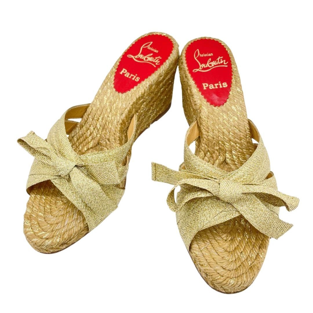 Christian Louboutin クリスチャンルブタン オープントゥパンプス