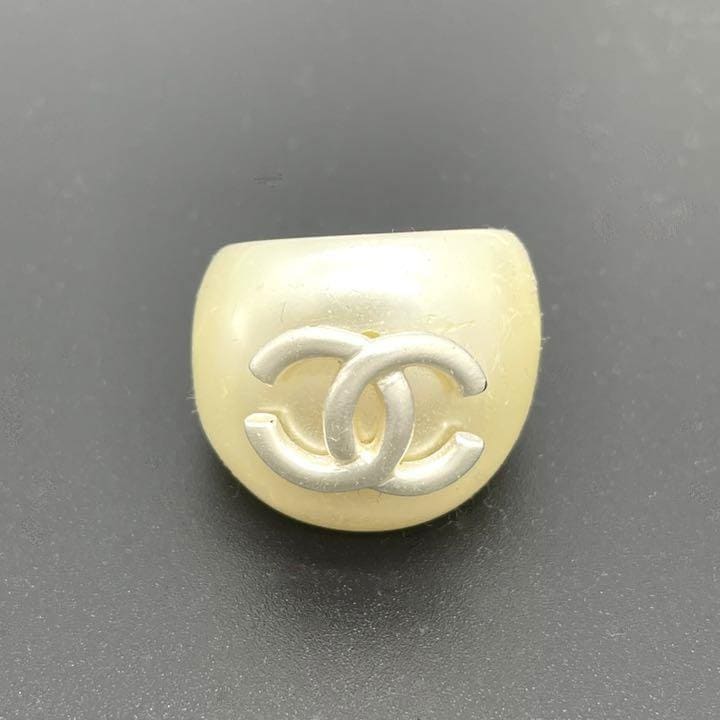 CHANEL シャネル リング 指輪 ココマーク プラスチック パールホワイト