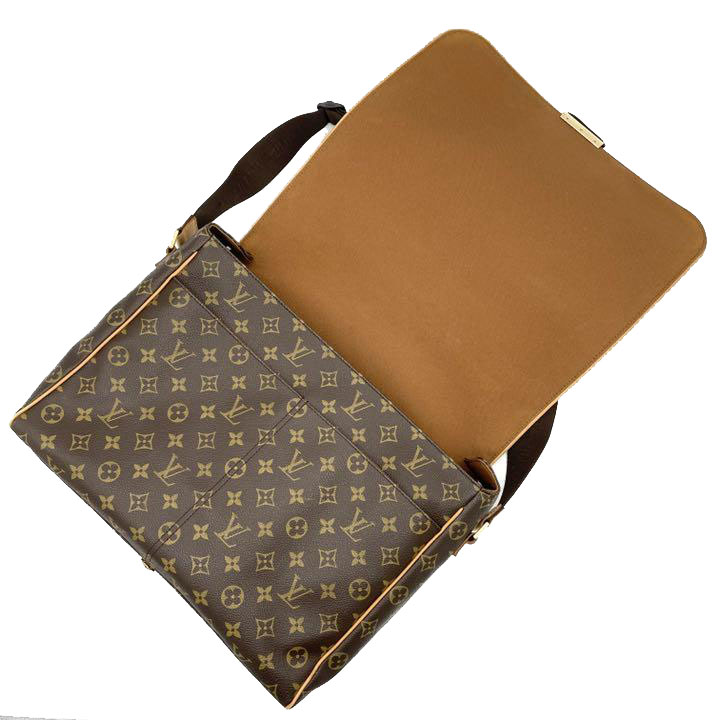 LOUIS VUITTON ルイヴィトン メッセンジャーバック ショルダーバッグ