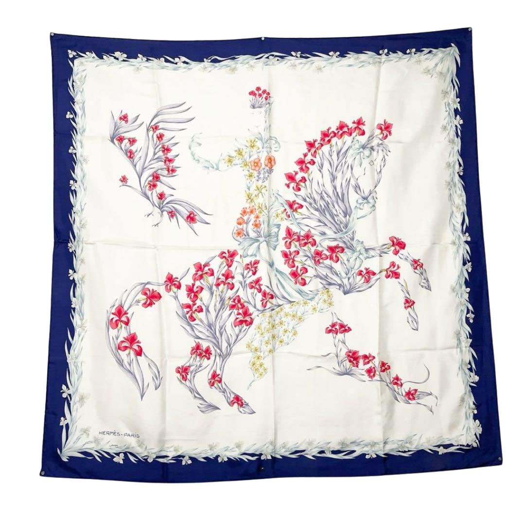 HERMES エルメス ヴィンテージスカーフ カレ90 シルク 花 馬柄