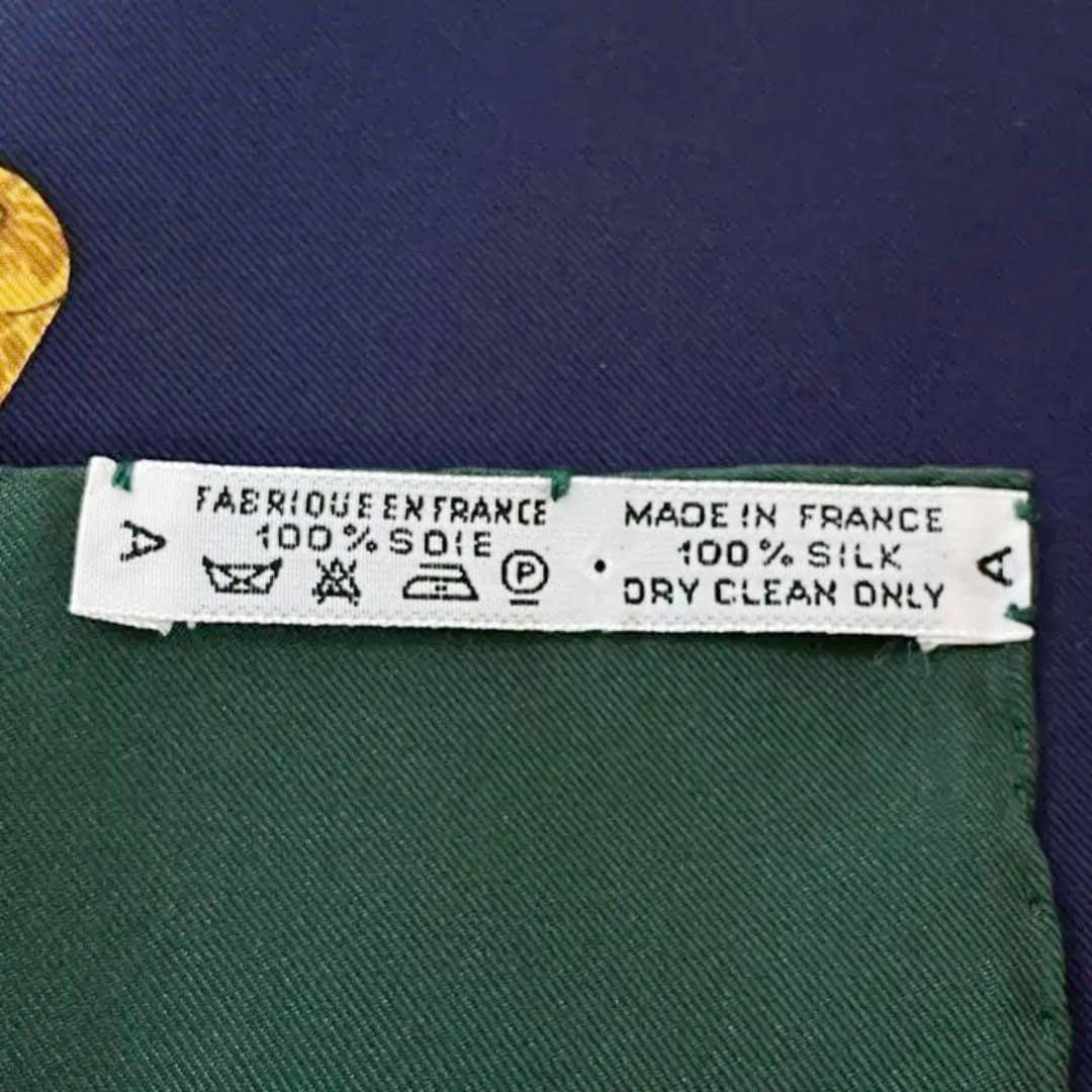 HERMES エルメス スカーフ カレ90 『LES OISEAUX DU ROY（王の鳥たち