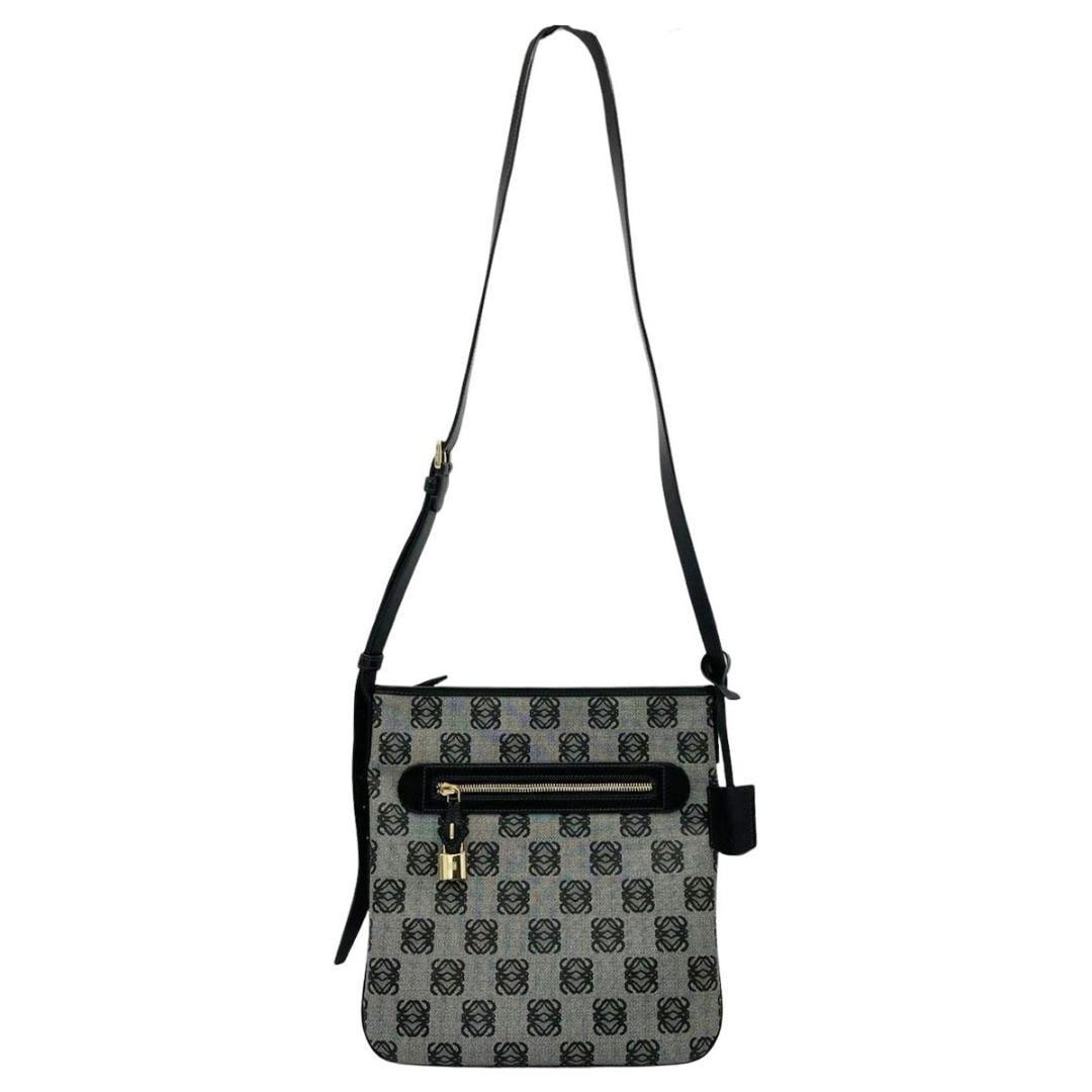 LOEWE ロエベ アナグラム ショルダーバッグ PVC レザー グレー