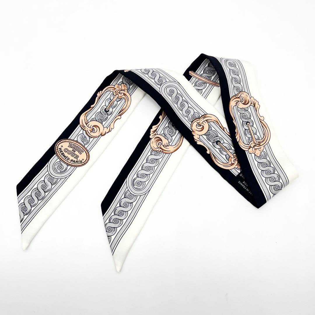 HERMES エルメス スカーフ ツイリー 『Bride de Cour(法廷の勒