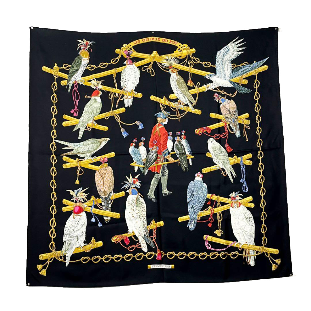 HERMES エルメス スカーフ カレ90 『LES OISEAUX DU ROY(王の鳥たち