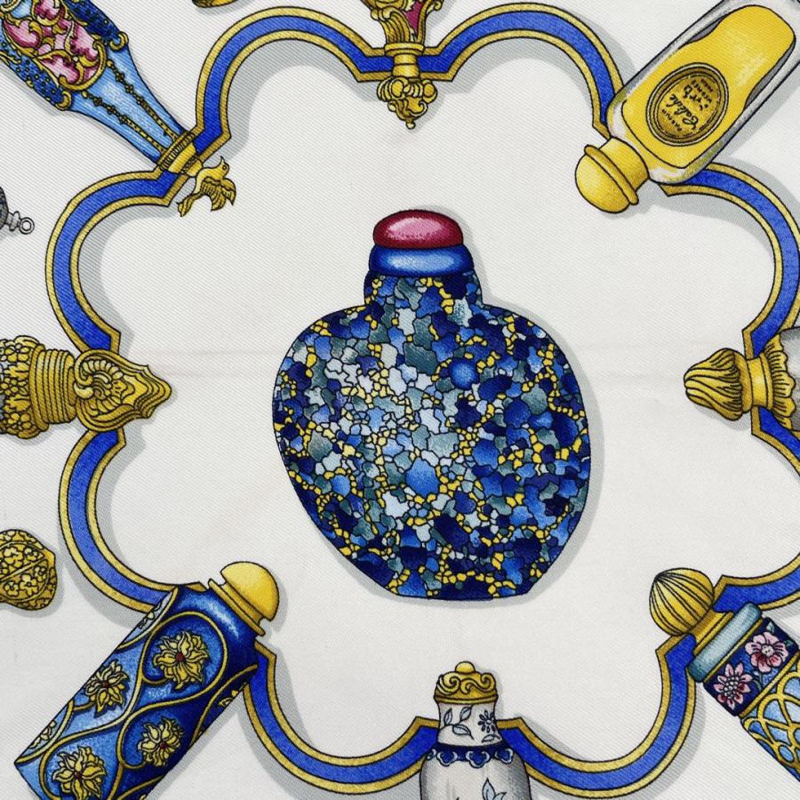 HERMES エルメス スカーフ カレ90 『Qu importe le flacon(香水柄