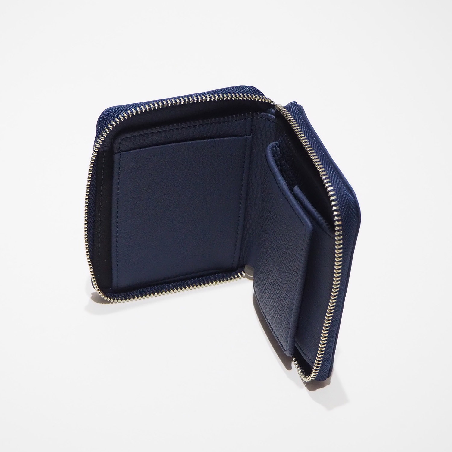 ERA. イーラ BUBBLE CALF ROUND PALM WALLET バブルカーフラウンド