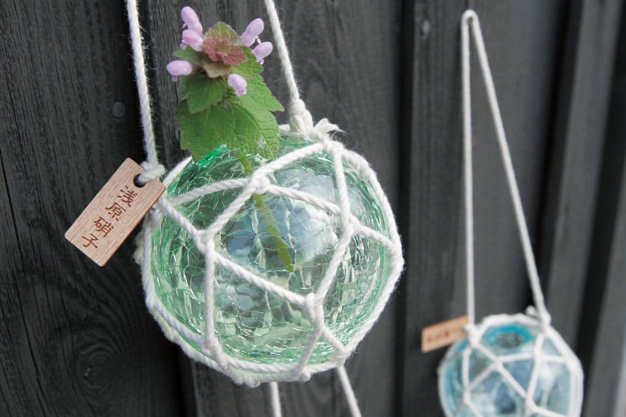 浮き玉の一輪挿し | 浅原硝子製造所 【 北海道 スロウなお買い物