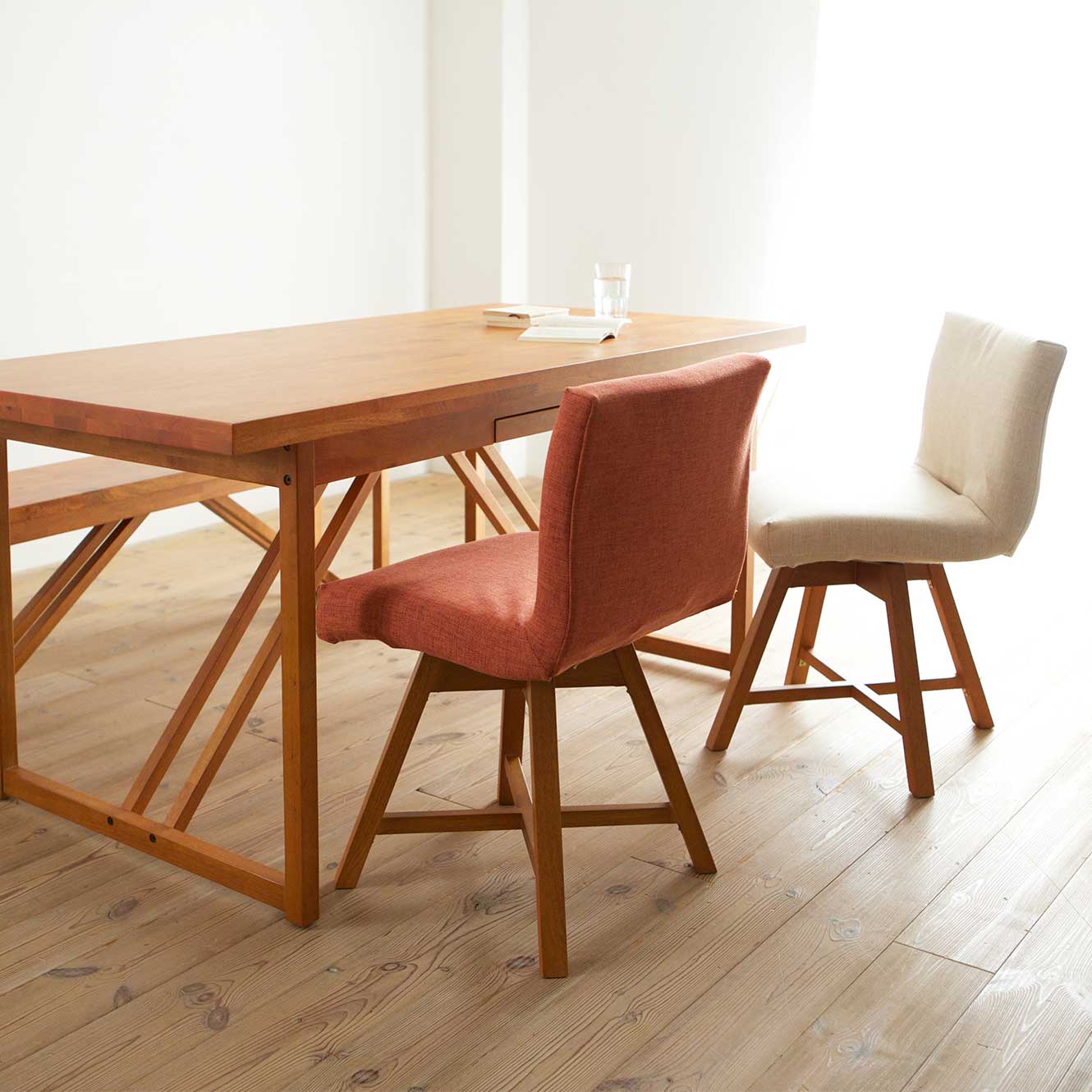 ラウンドチェア アンバー TOCCO ｜source公式オンラインショップ