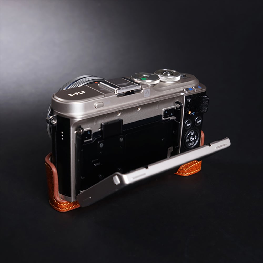 TP Original OLYMPUS PEN E-PL9 用 ボディーハーフケース ブラウン