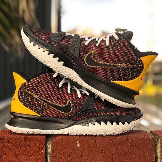 NIKE KYRIE 7 EP 'BLACK LIME' ナイキ カイリー 7 ブラック 【MEN'S