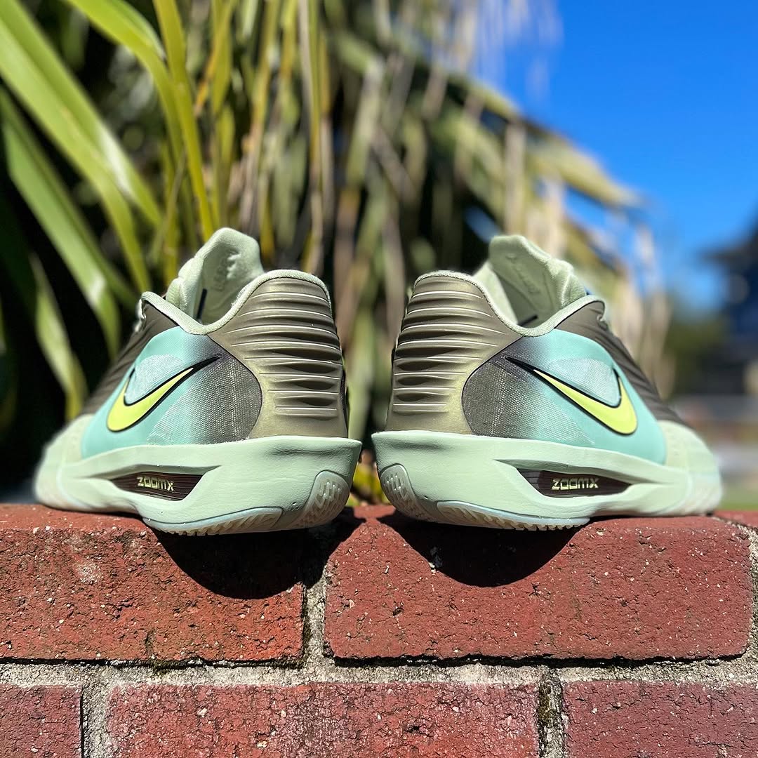 NIKE AIR ZOOM G.T. CUT 3 TURBO EP ナイキ エア ズーム GT カット 3