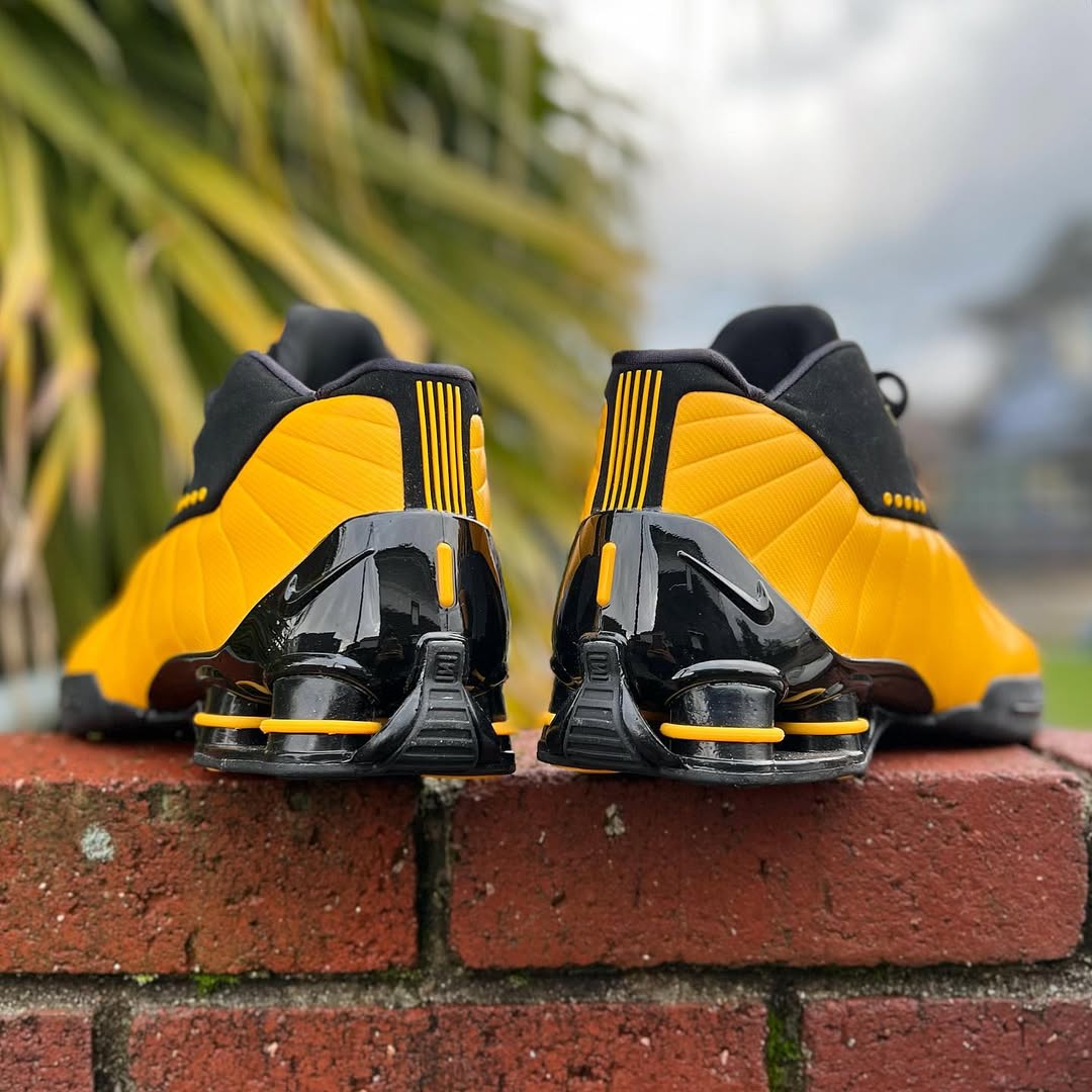 NIKE SHOX BB4 'BLACK UNIVERSITY GOLD' ナイキ ショックス ビービー4