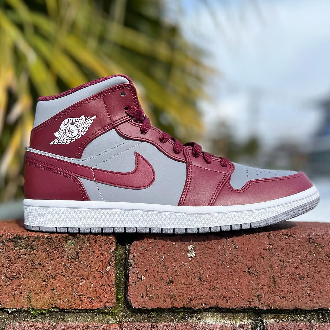 AIR JORDAN 1 MID 'BORDEAUX' エア ジョーダン 1 ミッド 【MEN'S