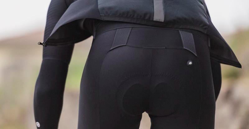 ASSOS〉EQUIPE RS SPRING FALL ビブショーツ S9 _BlackSeries | ASSOS