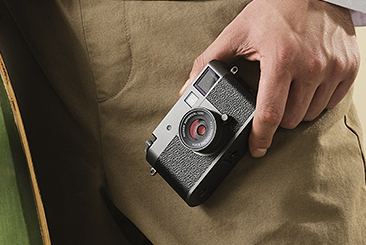 FUJIFILM X-HF1 シルバー | フジフイルムモール