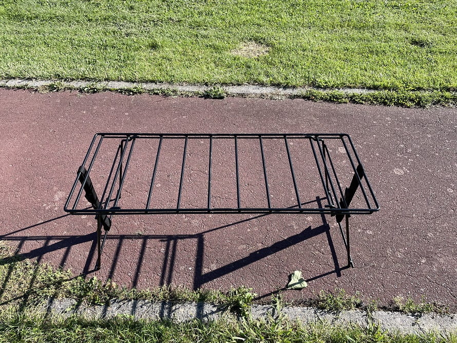 HangOut(ハングアウト)クランクスタッキングラックとテーブルを