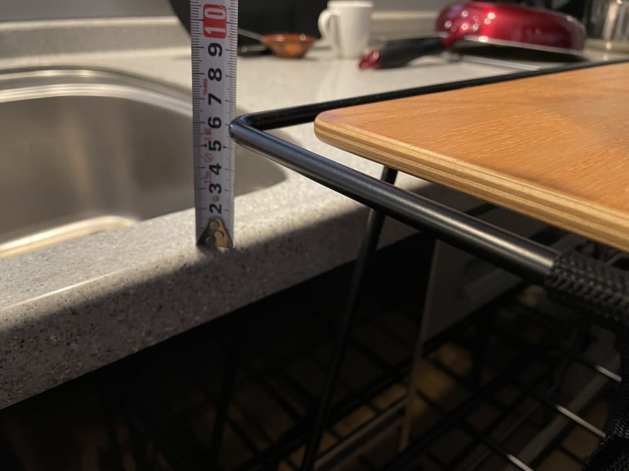 HangOut(ハングアウト)クランクスタッキングラックとテーブルを