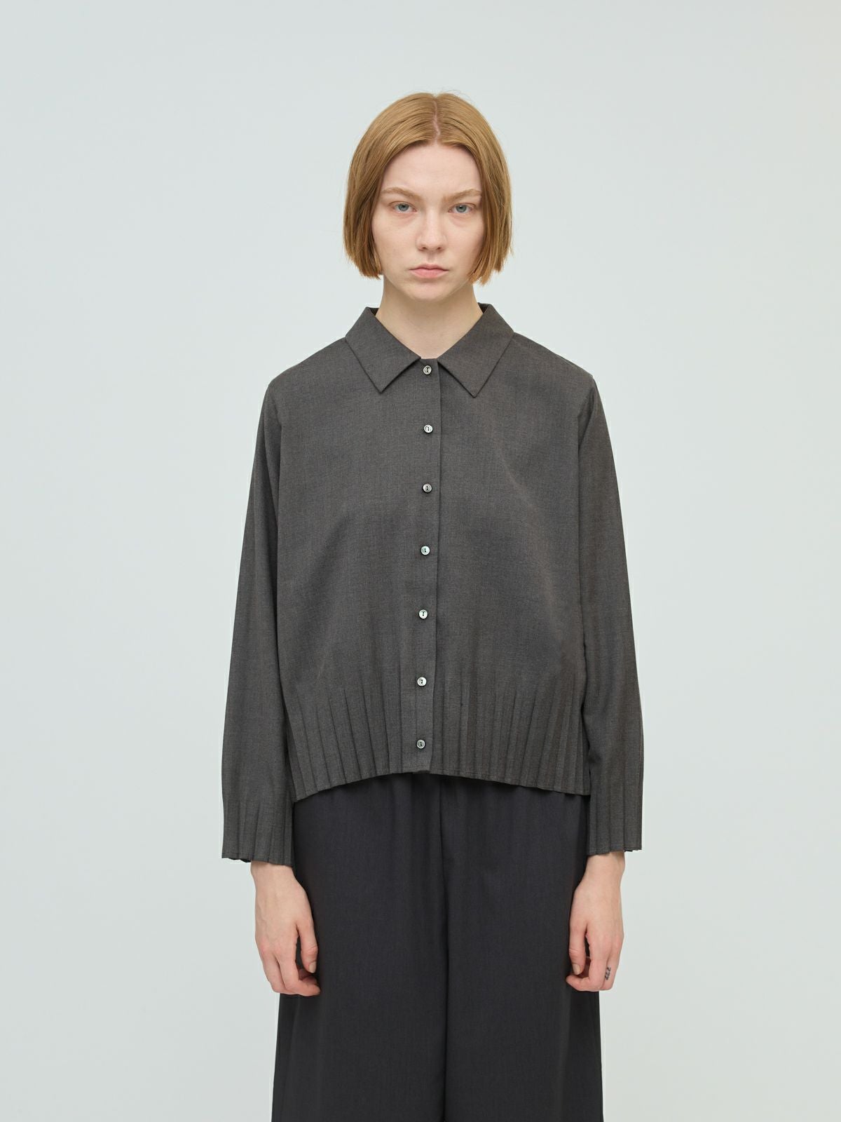 mizuiro ind プリーツヘムシャツ｜ MARcourt ONLINE STORE