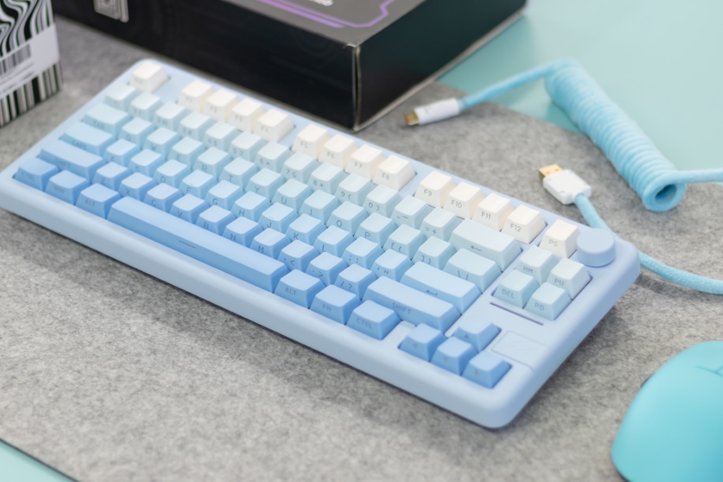 EPOMAKER Galaxy70【レビュー】クリーミーで心地良い打鍵感、コトコト