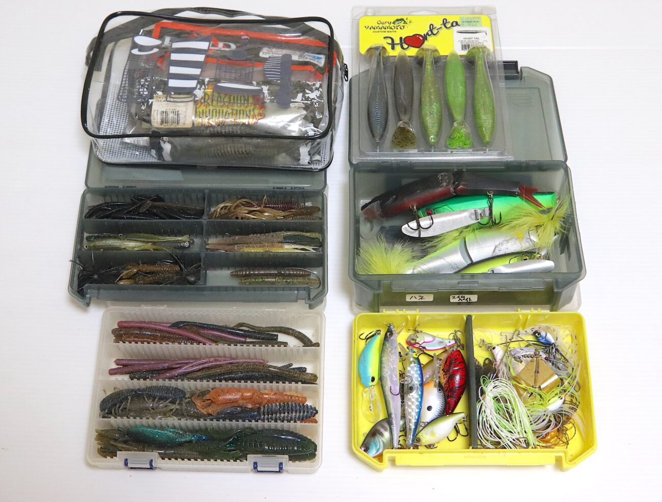 バス釣り収納テク｜おかっぱりのバッグの荷物を紹介。ワームの持ち運び