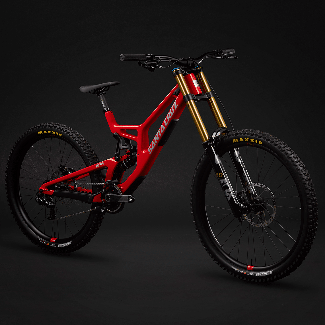 FIRST LOOK: SANTA CRUZ'S ALL-NEW EIGHTH GENERATION V10 DOWNHILL