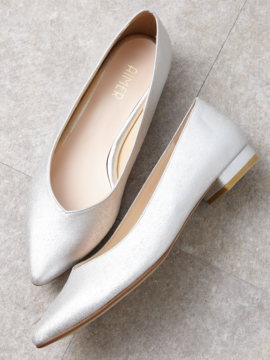 箔加工フラットパンプス(22.5cm シルバー): AIMER | エメ ｜ミマツ