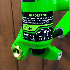 こんなんいかがでしょ？DVO DIAMOND サスペンション | 1989年創業の