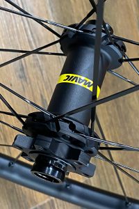 ダウンカントリーバイクにお薦め！ MAVIC CROSSMAX SL S | 1989年創業