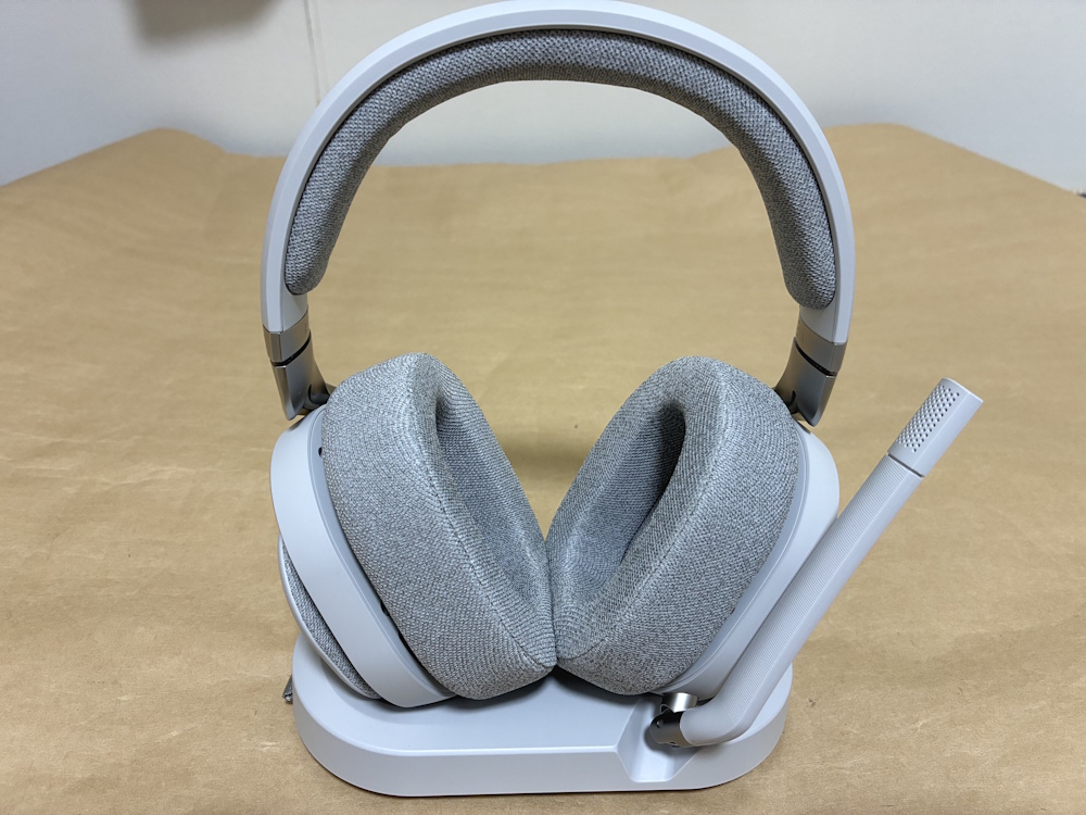 Fractal Design Scapeのレビュー！充電スタンド付きのワイヤレス