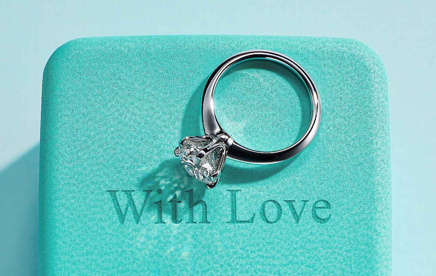 婚約指輪とブルー ボックスのパーソナライズ | Tiffany & Co.