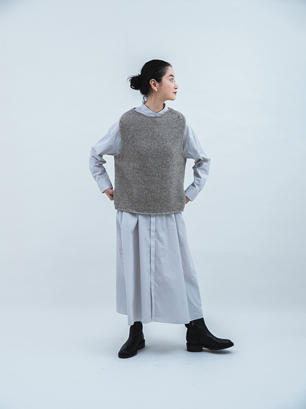 大人の秋スタイルの基本。かぐれが提案する、ペルーニットおすすめ