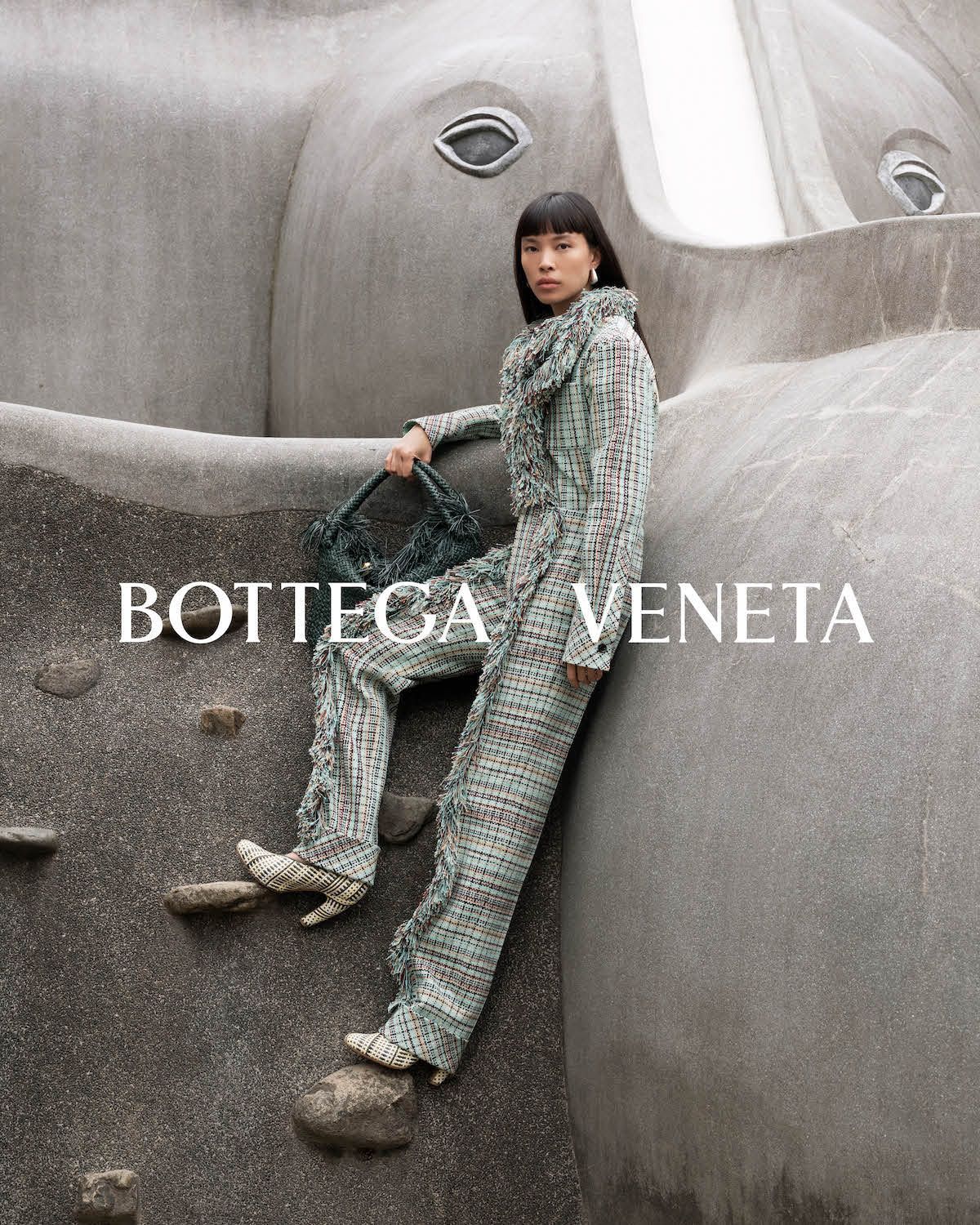 東京の公園で“聖地巡礼”──ボッテガ・ヴェネタの2024年春夏