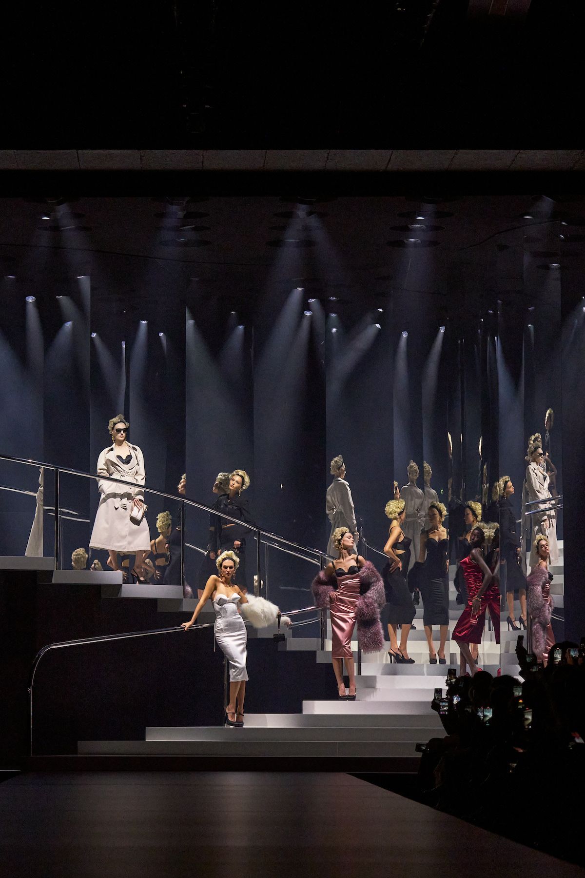 ドルチェ＆ガッバーナのショーにマドンナ降臨！“コーンブラ”でパワフル