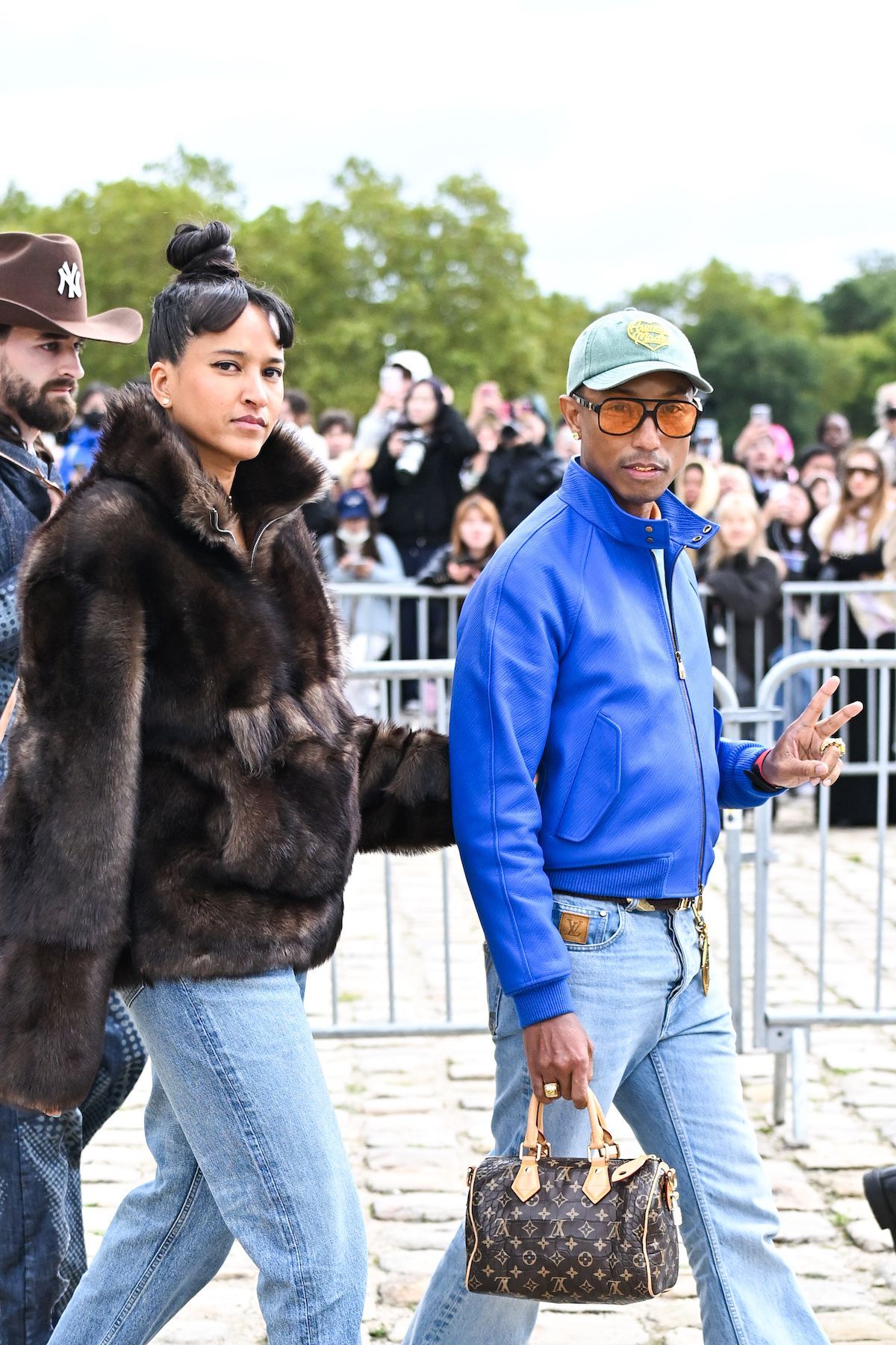 ルイ・ヴィトンのバッグ「スピーディ」がメンズウェアの世界で脚光を