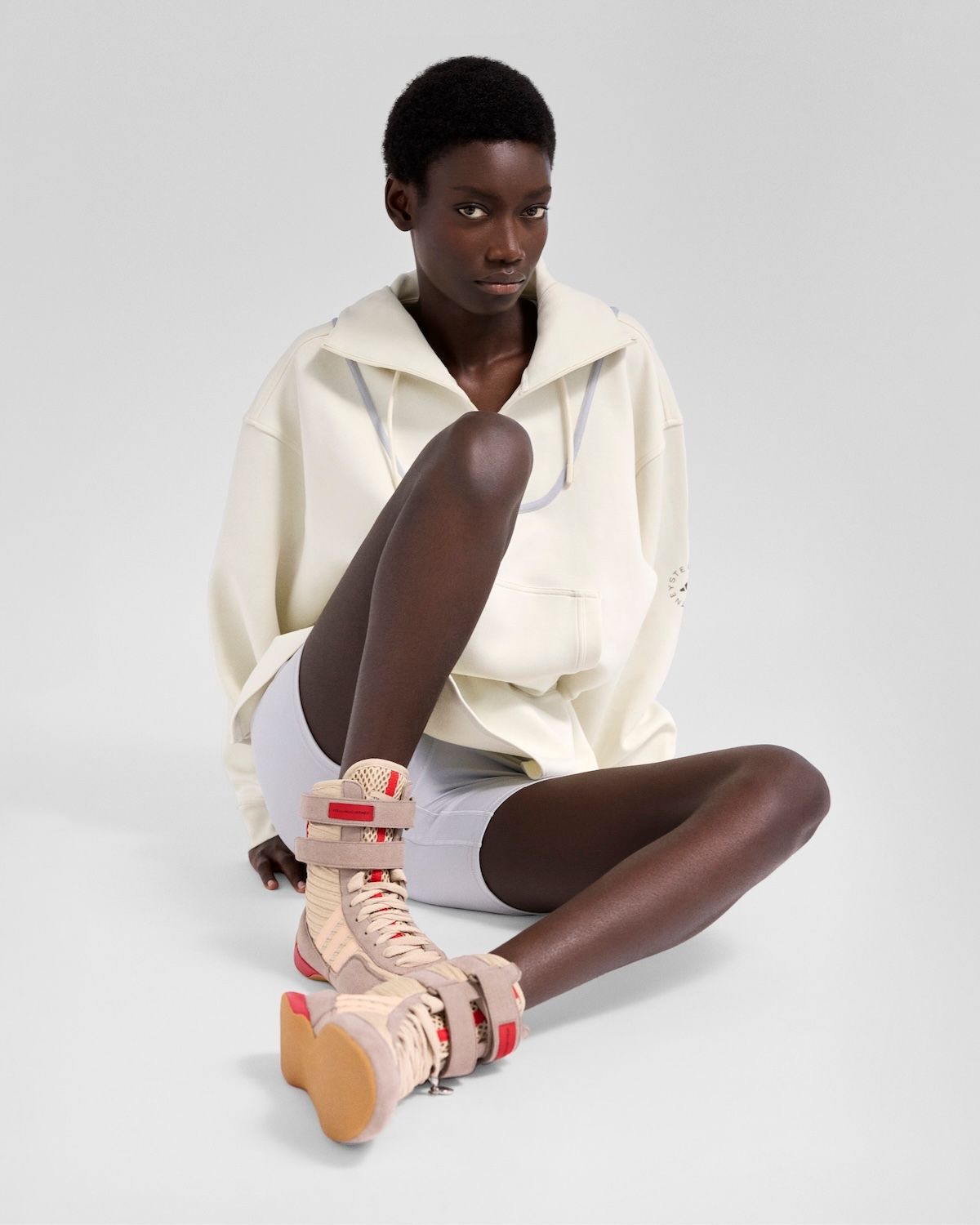 ステラ マッカートニー x アディダスの新作「ラサント 2.0