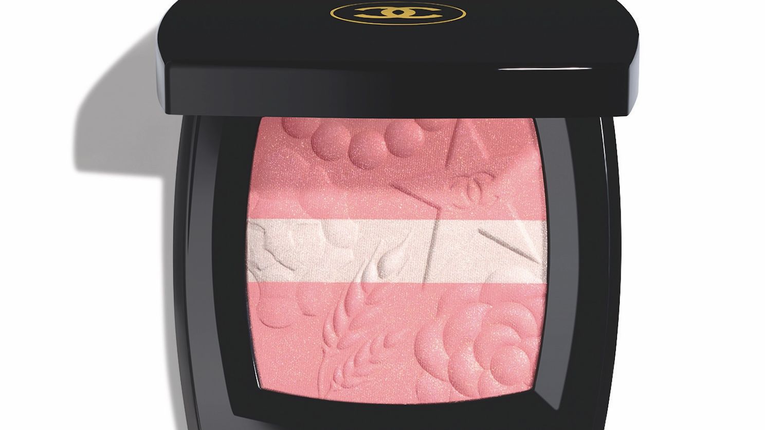 無限に広がる宇宙の美しさを表現。シャネルの2025年ホリデー限定メイク