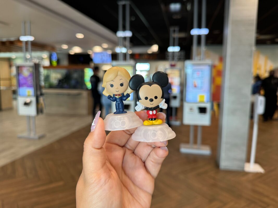 新ディズニー100のハッピーセット買ってみた - WDW News Today in Japanese