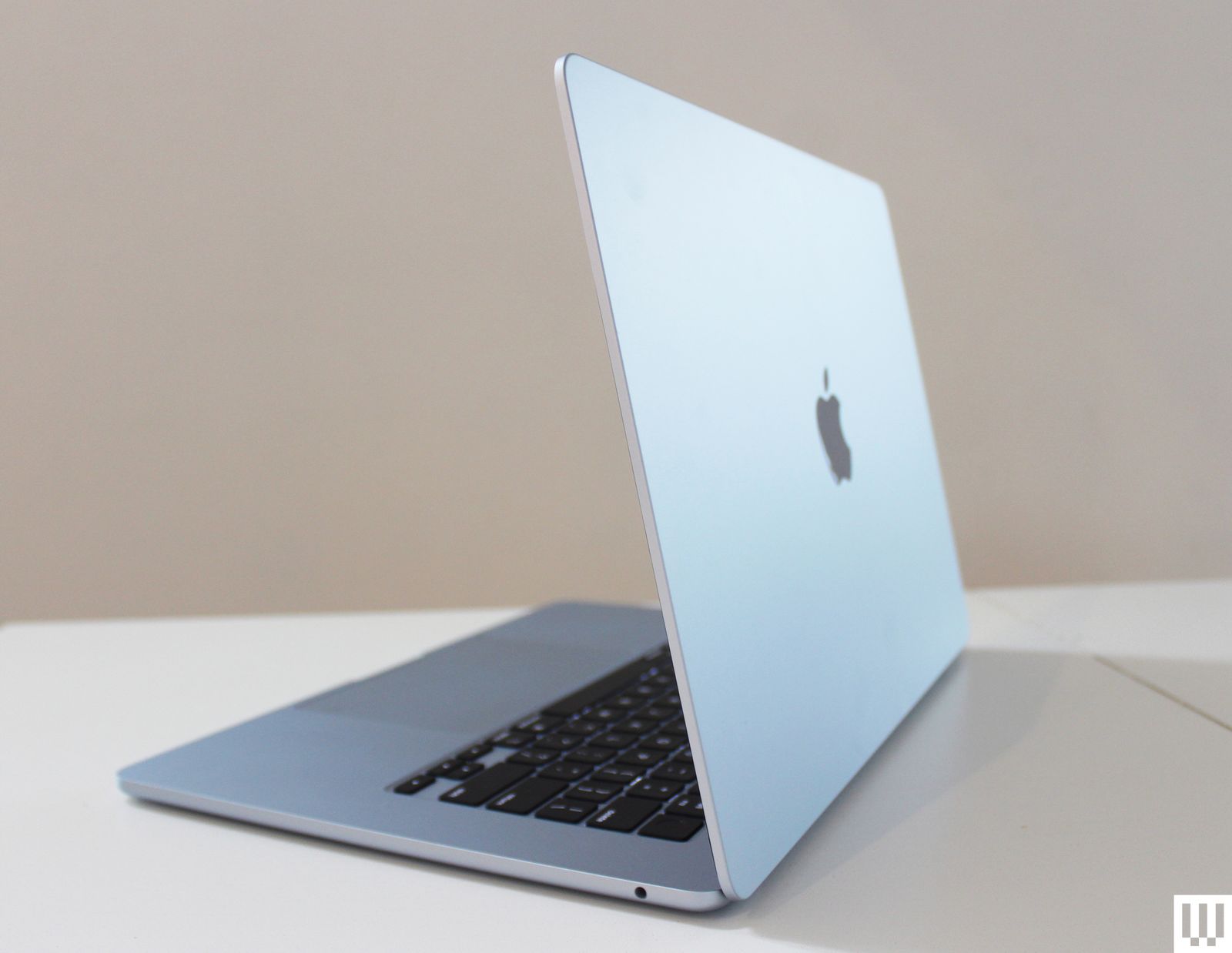 15-inch MacBook Air (M4, 2025) Review: Bluer and Better | WIRED