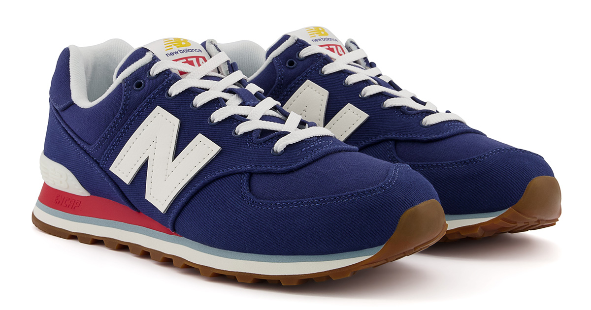 ニューバランス」がFC東京とのコラボシューズを4カ月連続発売 第1弾は