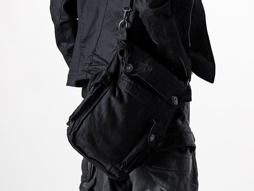 JULIUS 2024-25AW ガスマスクパンツ&ガスマスクバッグ スタイリング