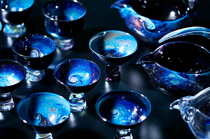 宇宙を呑む」｜ガラスアーティスト・ノグチミエコの新作酒器が登場 | B