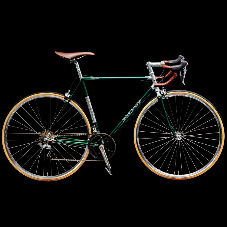 クロモリ”フレームの自転車は、その人の嗜みを測られるモノ。自転車