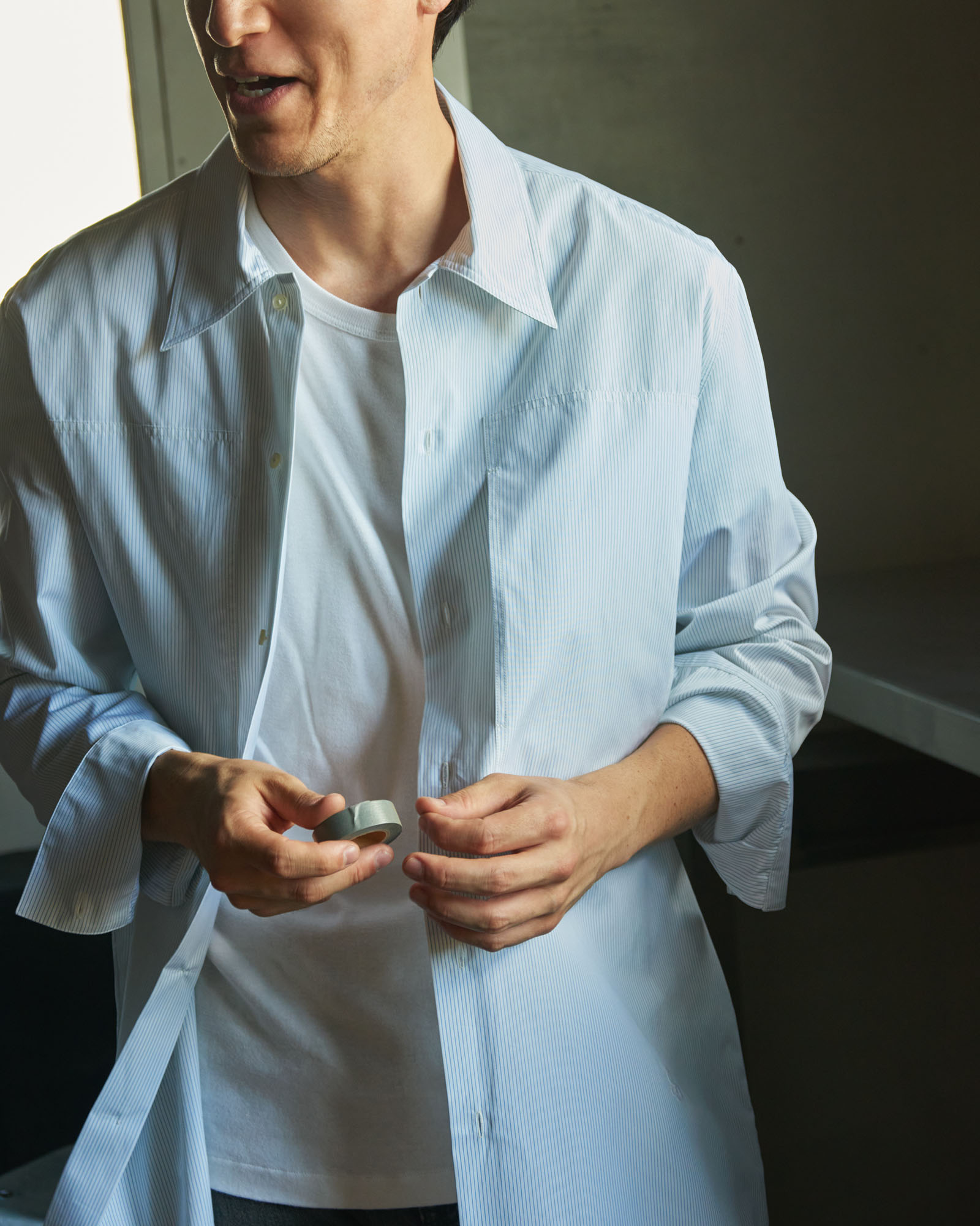 ジル サンダー「7 DAYS SHIRTS」が寄り添う、ある家族の暮らし