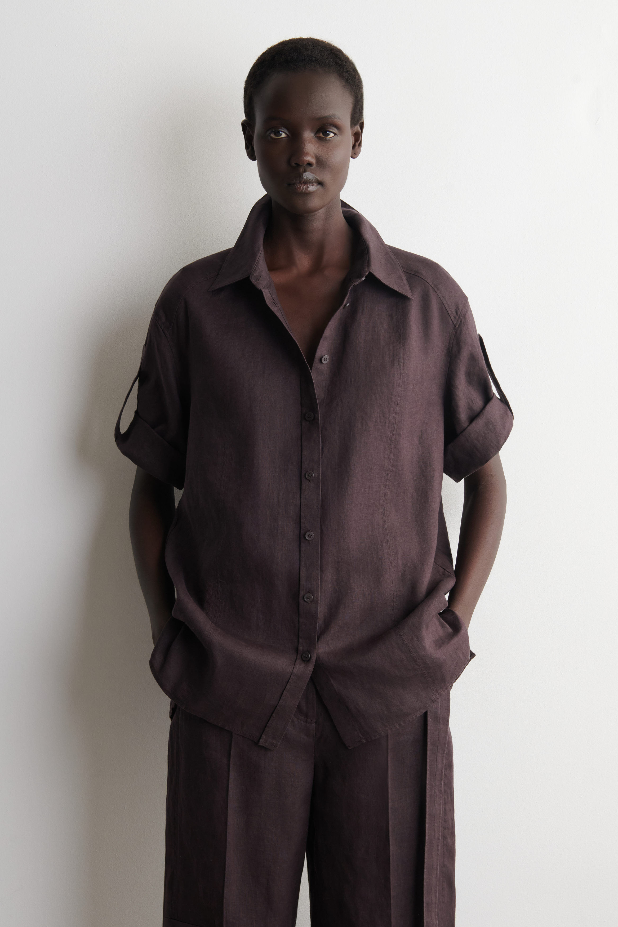 FOLDED-SLEEVE LINEN SHIRT - BURGUNDY | COS US