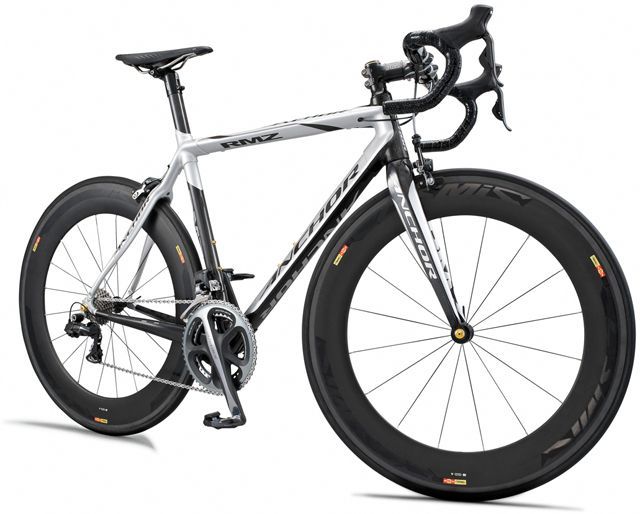 考え方は伝統的、用いる技術は最新。国産オーダーフレームの頂点に立つ