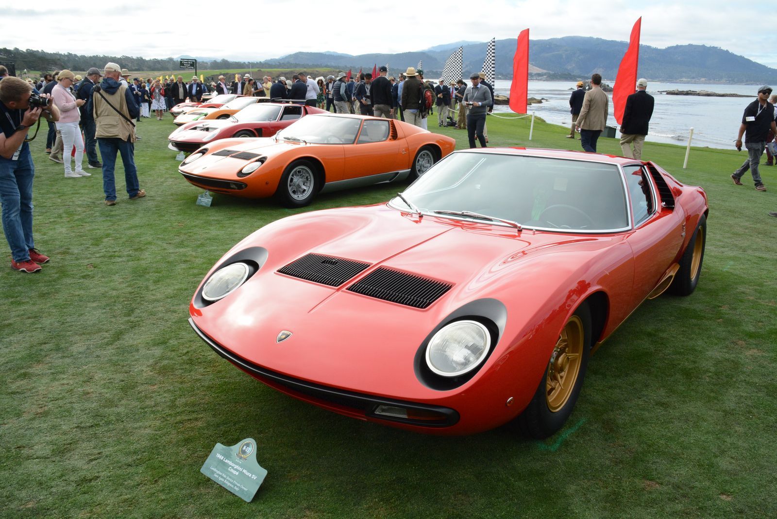 54年間ワンオーナーのアストンも選ばれた！ 美しきクラシック・カーの