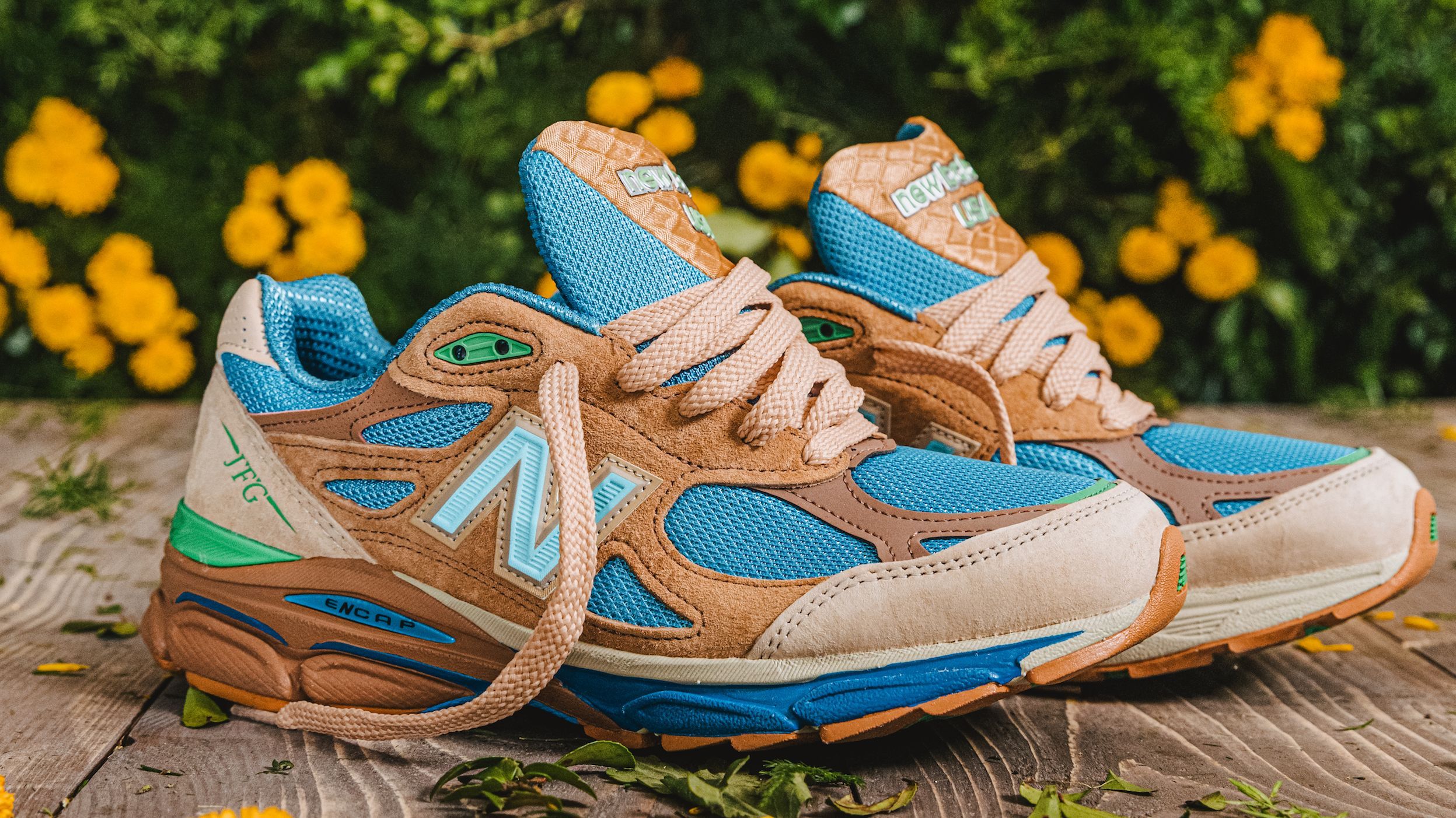 ニューバランス×ジョー・フレッシュグッズのコラボスニーカー「990v3